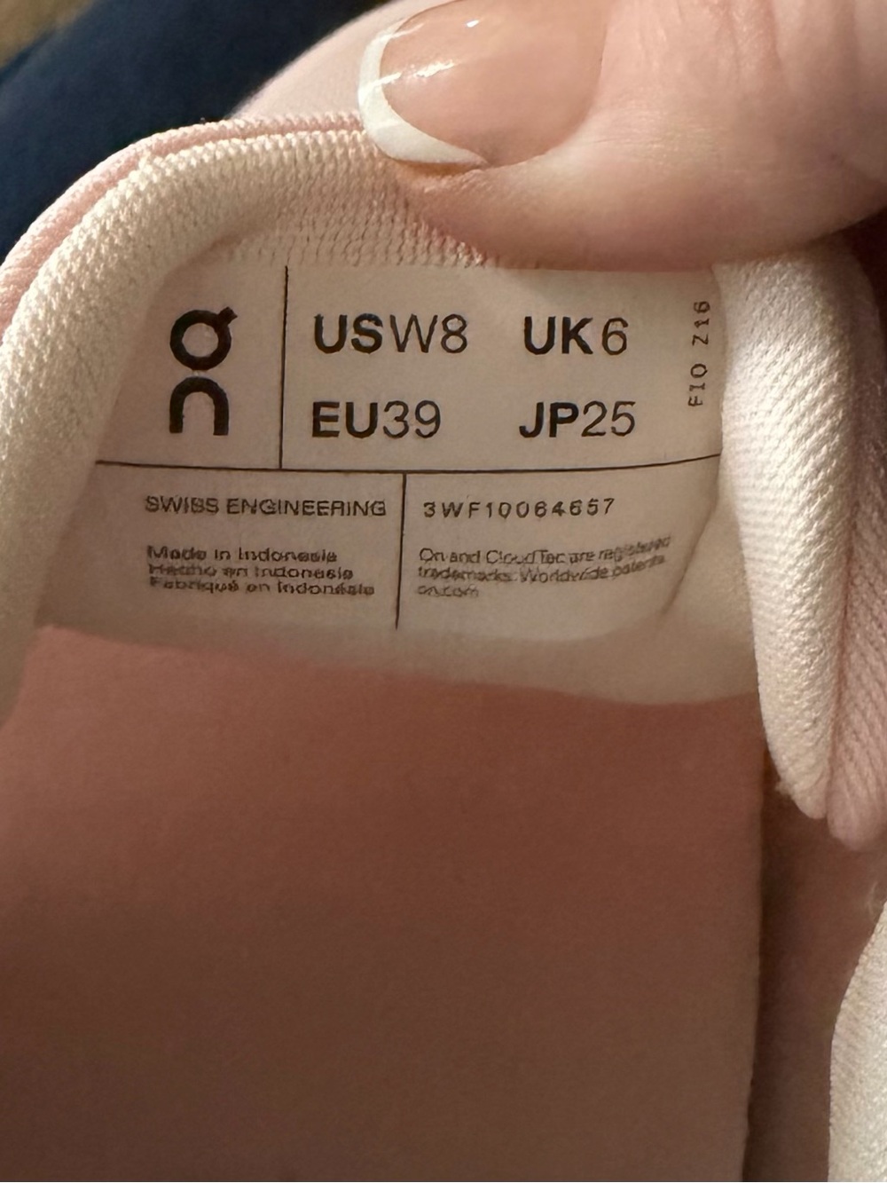 Women’s On Cloud 6 shoes Size 8W New in Box - Picture 8 of 15